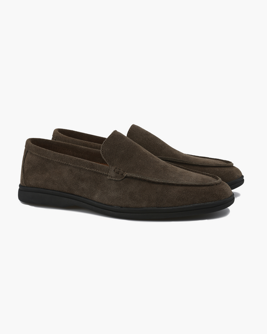 Amoura Footwear – Men's Loafers – Velour with Black Sole